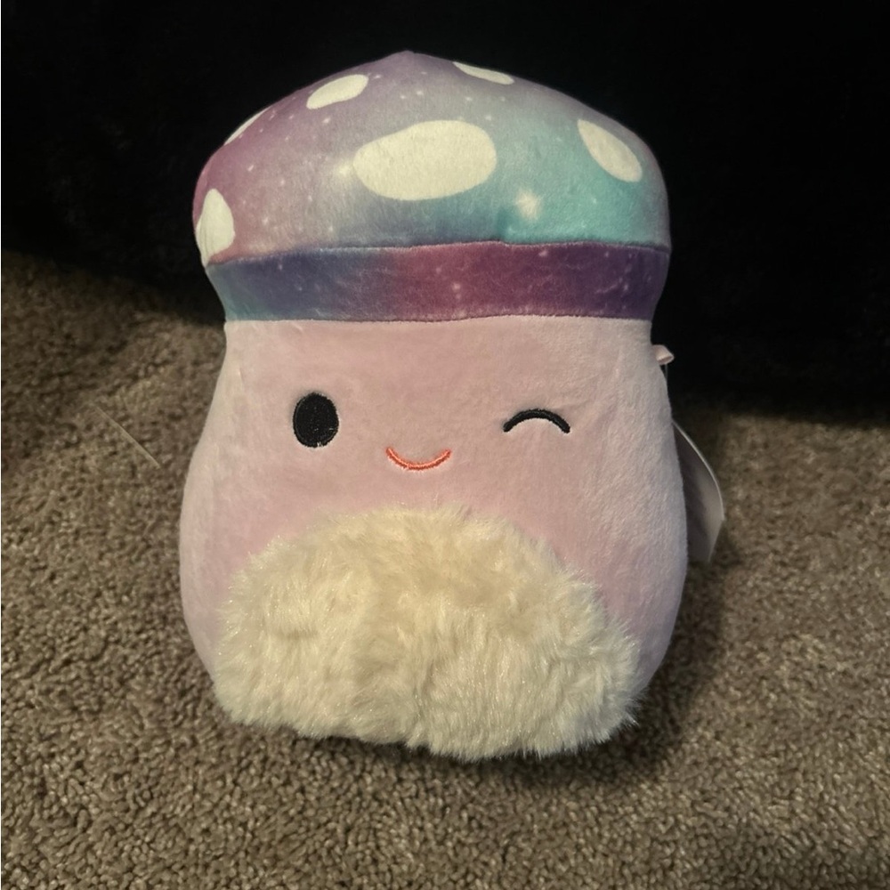 Minya mushroom squish mall 7.5”